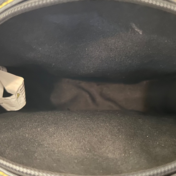 Black Fashionable Round Circle Bag, Crossbody with Tassel Detail - Picture 5 of 5